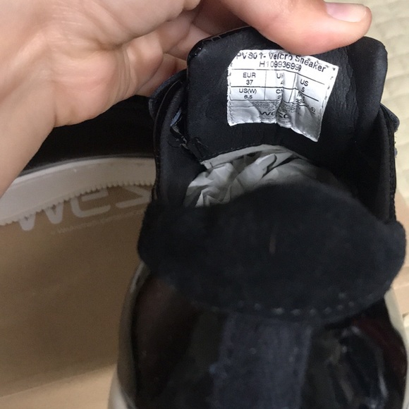 NWT WESC Women Sneakers size 5 - Picture 5 of 6